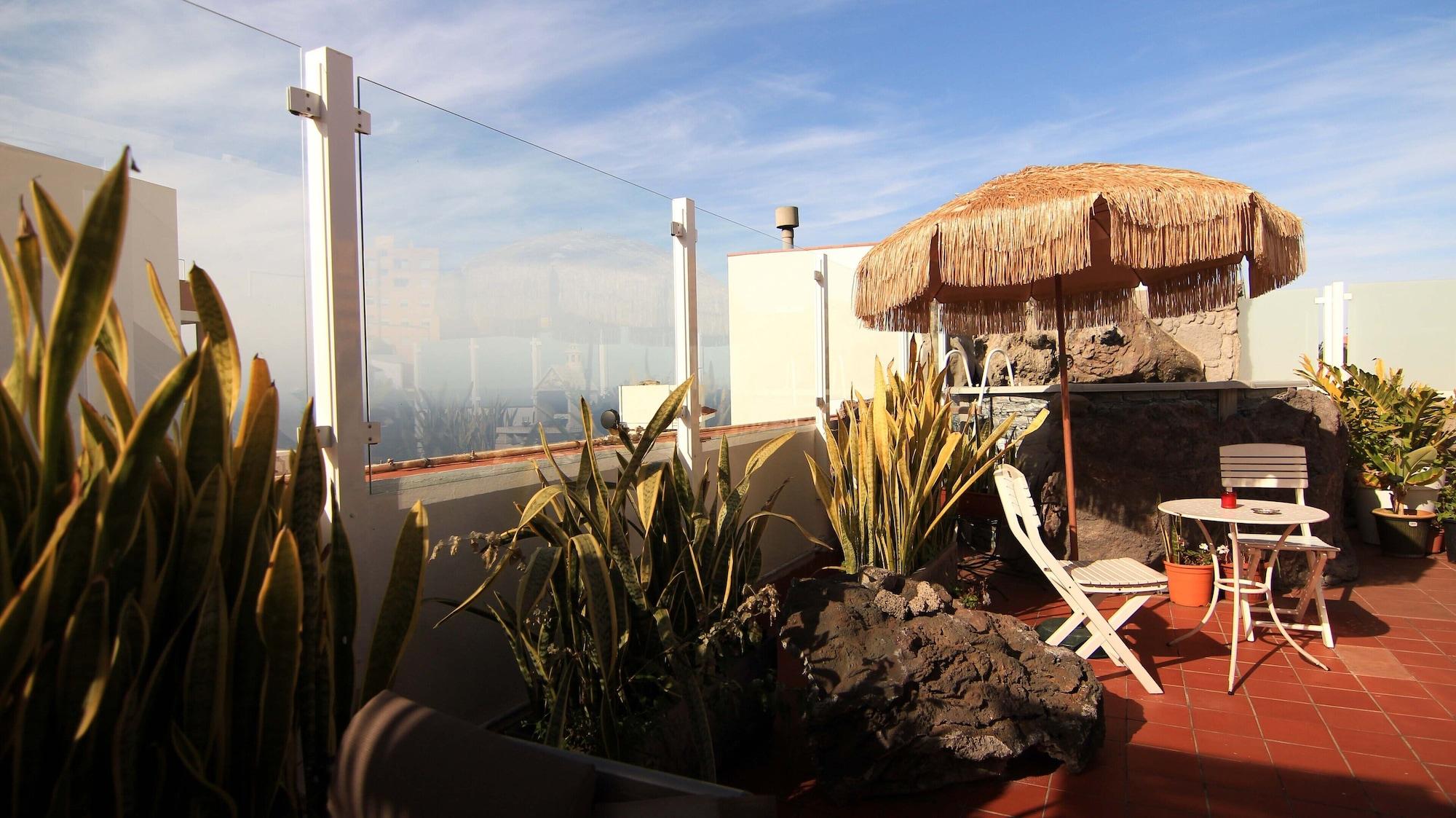 Drago Nest Hostel Icod De Los Vinos Buitenkant foto
