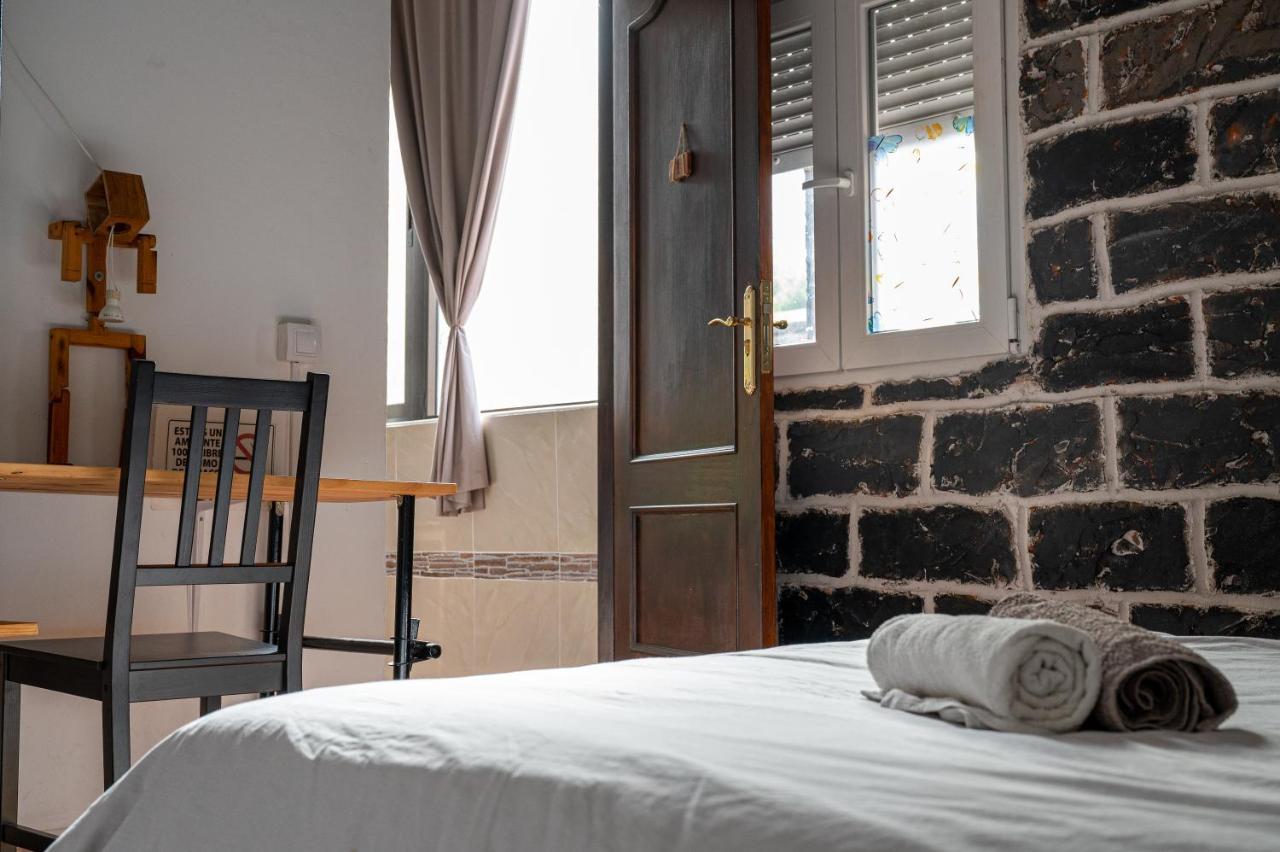 Drago Nest Hostel Icod De Los Vinos Buitenkant foto